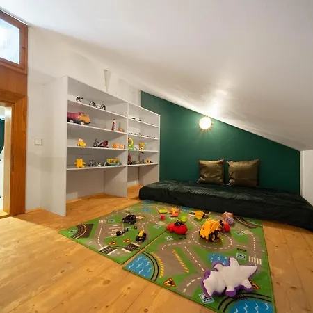 Apartment Castle King's Chic