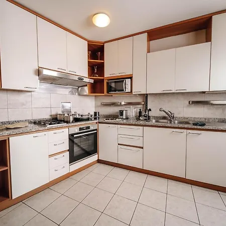 Castle King's Chic Apartment *